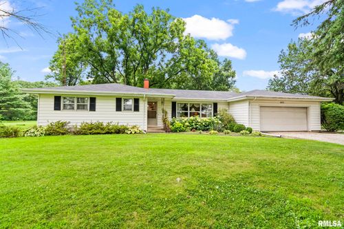 4471 Starwalt Ln, Sherman, IL, 62684-8047 | Card Image
