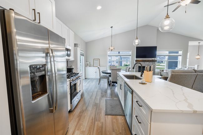 3184 S Bartells Dr, Condo with 2 bedrooms, 2 bathrooms and null parking in BELOIT WI | Image 12