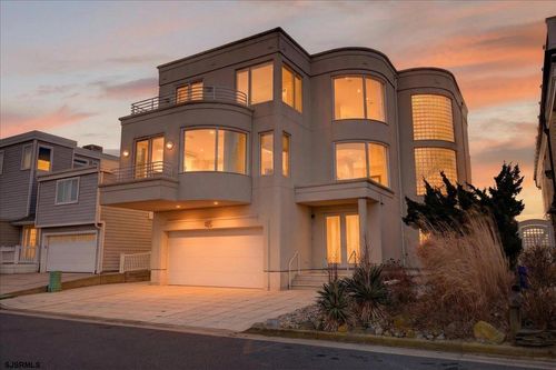 9 Point Dr, Longport, NJ, 08403-1038 | Card Image