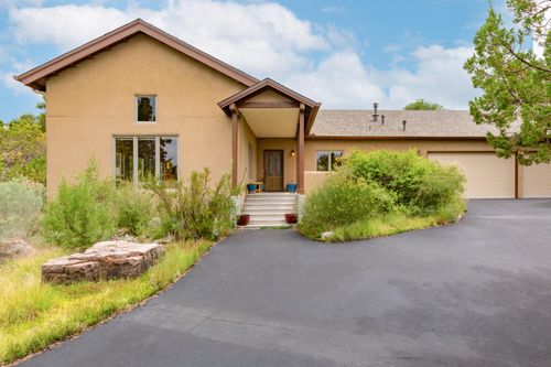 374 Juniper Hill Rd Ne, Albuquerque, NM, 87122-1404 | Card Image
