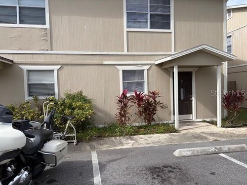 apt-d-140 Douglas Rd W, Oldsmar, FL, 34677-2828 | Card Image