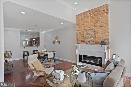 1917 Mcculloh St, BALTIMORE, MD, 21217-3509 | Card Image