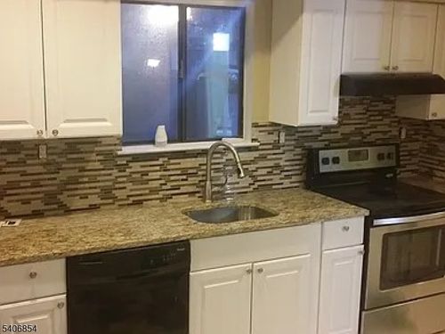 124 Bluebird Dr, Hillsborough, NJ, 08844-4984 | Card Image