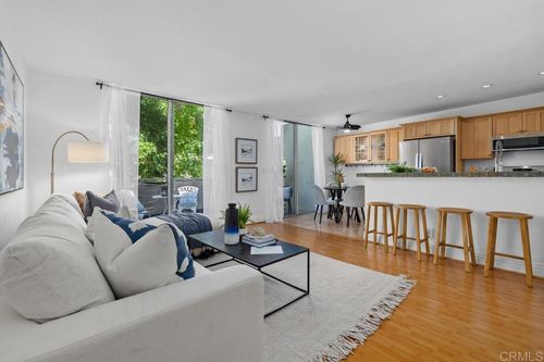 30-2850 Reynard Way, San Diego, CA, 92103 | Card Image