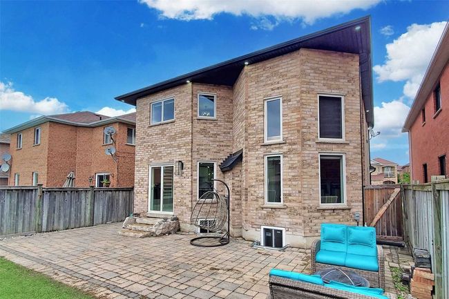 MAIN - 10 Purcell Cres, House other with 4 bedrooms, 3 bathrooms and 4 parking in Maple ON | Image 36