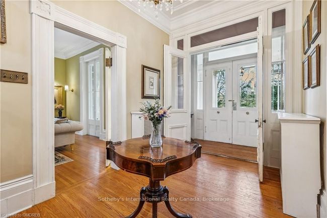 30 South St W, House other with 6 bedrooms, 4 bathrooms and 7 parking in Dundas ON | Image 6