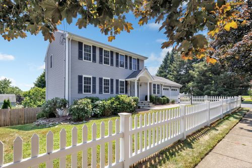 140 Valley View Rd, Stratford, CT, 06614-2439 | Card Image