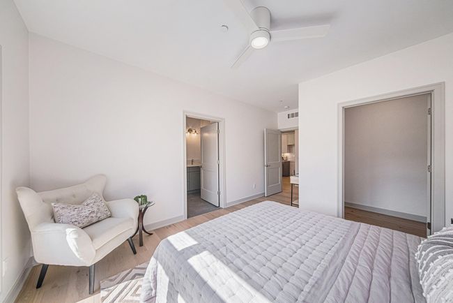 Primary Bedroom | Image 10