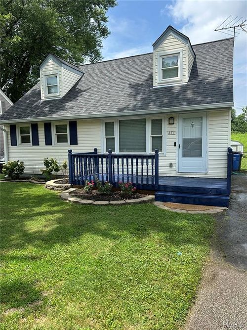 412 Leonard Ave, Valley Park, MO, 63088-1812 | Card Image