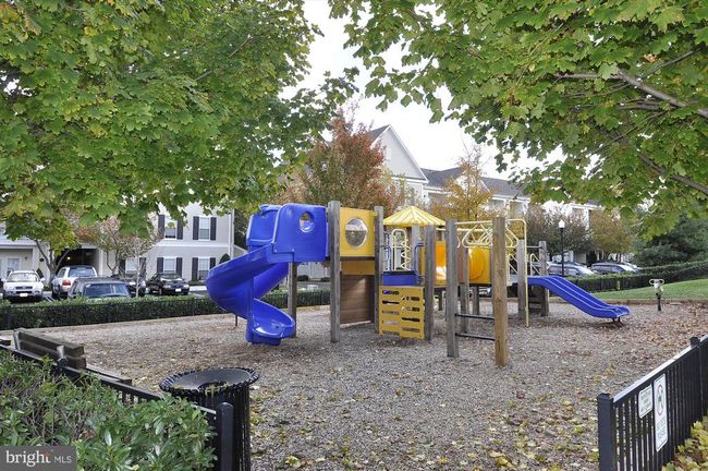 623-B - 623 Main St, Townhouse with 3 bedrooms, 3 bathrooms and null parking in GAITHERSBURG MD | Image 35
