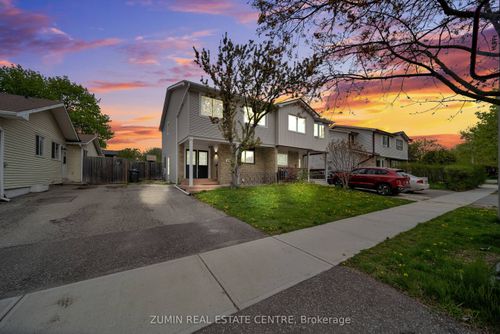 121 Carberry Cres, Brampton, ON, L6V2G2 | Card Image