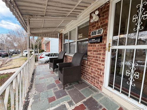 15739 20th Rd, Whitestone, NY, 11357-3827 | Card Image