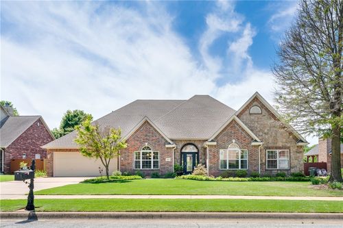 1619 E Winfield Drive, Fayetteville, AR, 72703 | Card Image