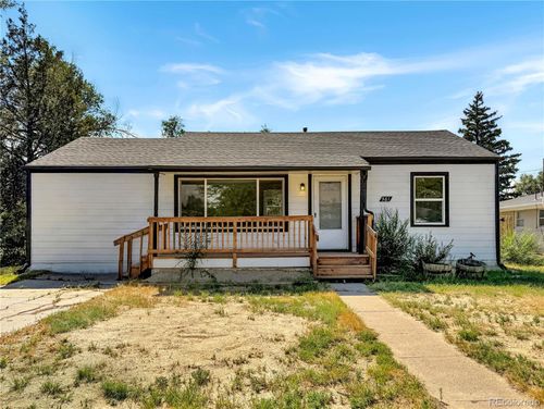 561 J Avenue, Limon, CO, 80828 | Card Image