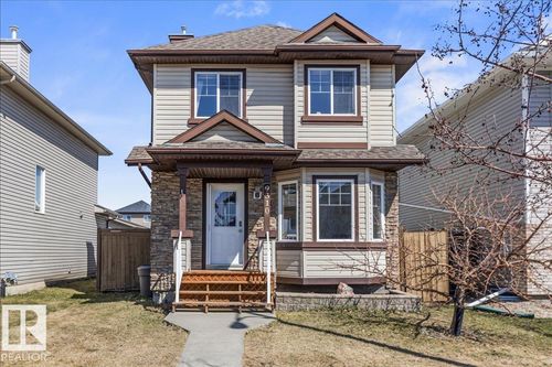 9310 Simpson Dr Nw, Edmonton, AB, T6R0E4 | Card Image