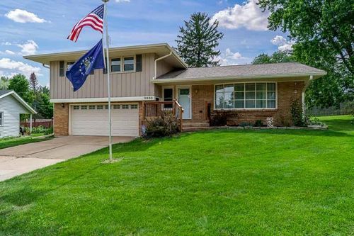 3803 Hemlock Ct, Rockford, IL, 61107-4821 | Card Image