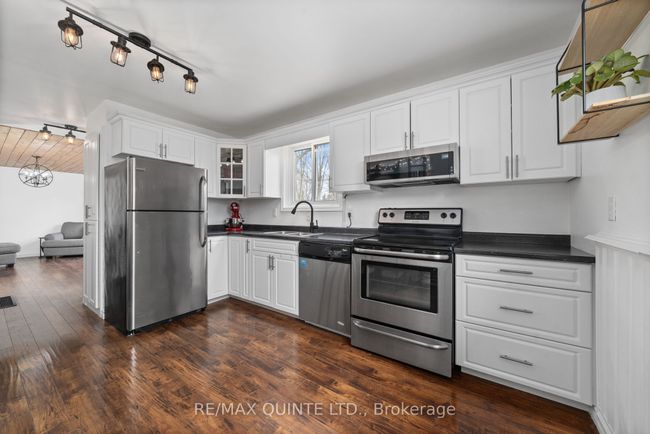 144 Edward St, House other with 2 bedrooms, 1 bathrooms and 4 parking in Stirling ON | Image 17
