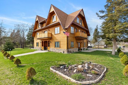 79 Pershing St, South Haven, MI, 49090-9027 | Card Image