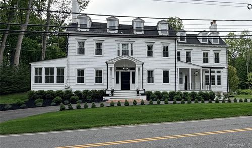 77 Cove Rd, Oyster Bay, NY, 11771-2417 | Card Image