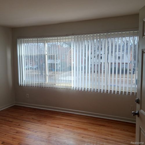 18411 Meyers Rd, Detroit, MI, 48235-1308 | Card Image