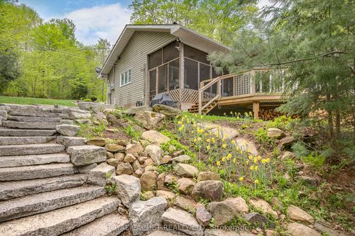 1221 Stormy Lake Rd, Haliburton, ON, K0M1S0 | Card Image