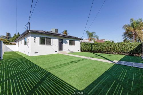 18557 Napa, Northridge, CA, 91324 | Card Image
