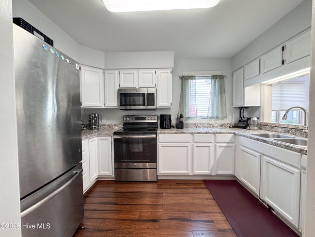310 Wimbledon Ct, Townhouse with 3 bedrooms, 3 bathrooms and null parking in Wilmington NC | Image 18