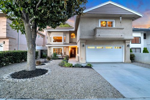 6226 Mammoth Ave, Valley Glen, CA, 91401-2936 | Card Image