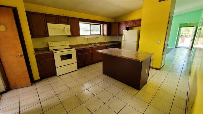 2212 Atrium Cir, House other with 3 bedrooms, 2 bathrooms and null parking in ORLANDO FL | Image 7