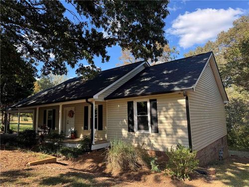 9 Woodberry Dr Se, Silver Creek, GA, 30173-2469 | Card Image