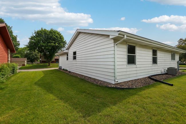 1200 Wexford Dr, House other with 3 bedrooms, 2 bathrooms and null parking in Waunakee WI | Image 39