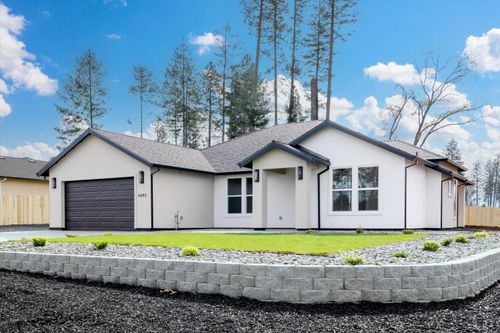 6683 Woodland Dr, Paradise, CA, 95969-2430 | Card Image