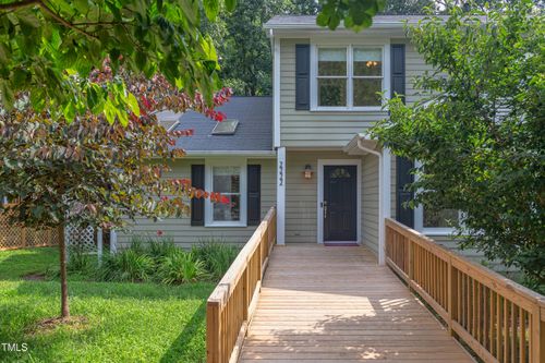 2222 Pathway Dr, Chapel Hill, NC, 27516-8742 | Card Image