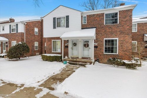 22951 Lee Ct, Saint Clair Shores, MI, 48080-2721 | Card Image