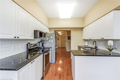 2509-100 Burloak Dr, Burlington, ON, L7L6P6 | Card Image