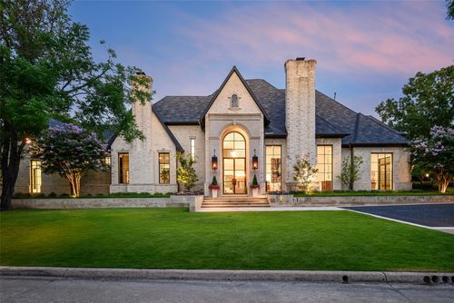 9 Robledo Dr, Dallas, TX, 75230-3054 | Card Image
