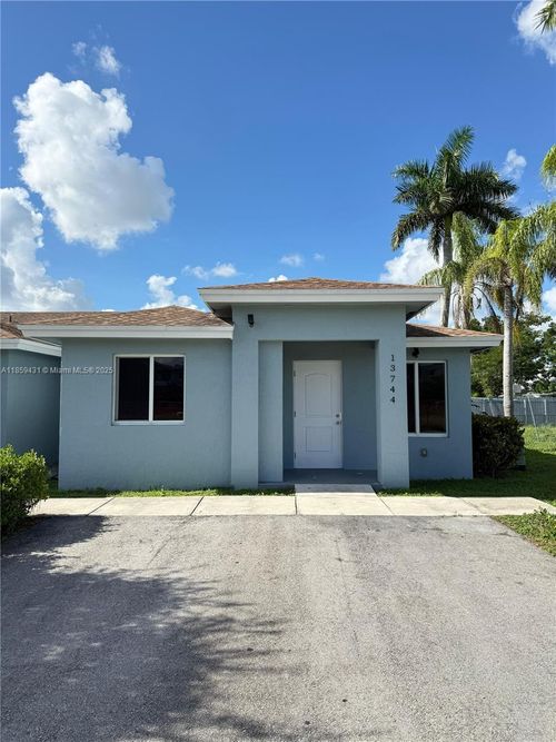 13744 Sw 258th Ln, Homestead, FL, 33032-6777 | Card Image