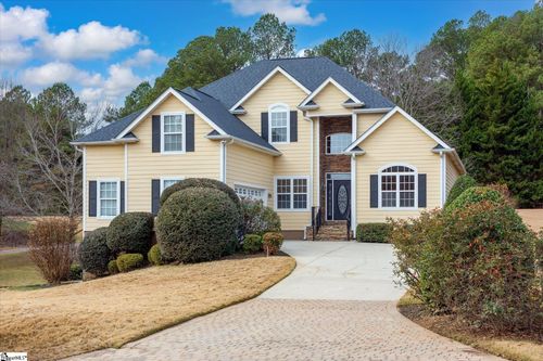 4 Laurelcrest Ln, Travelers Rest, SC, 29690-8188 | Card Image