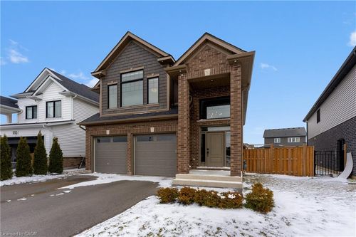 153 Susan Dr, Fonthill, ON, L3E0B2 | Card Image