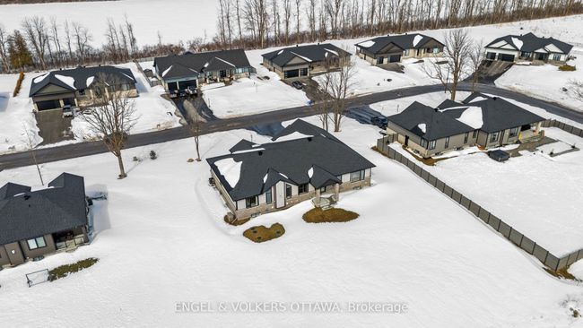 425 Ginger Cres, House other with 5 bedrooms, 4 bathrooms and 6 parking in Metcalfe ON | Image 46
