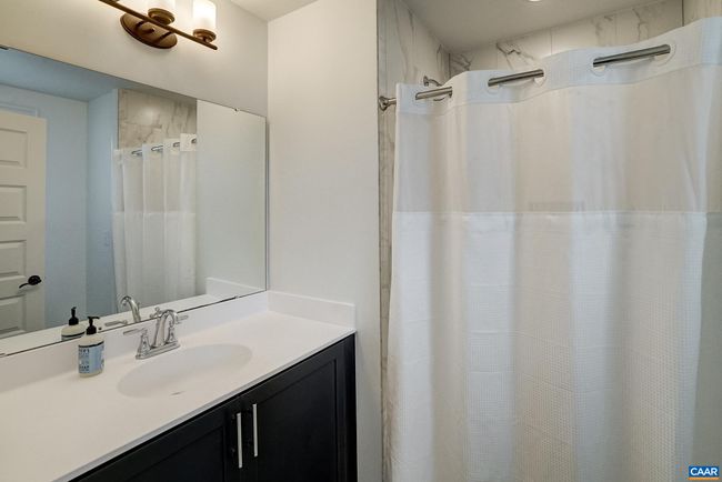 Ensuite Bathroom 2 | Image 36