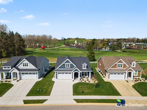 4219 Villagegreen, Freeland, MI, 48623-8857 | Card Image