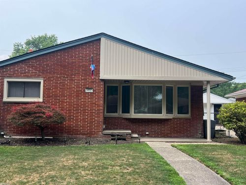 24513 Ursuline St, Saint Clair Shores, MI, 48080-3193 | Card Image