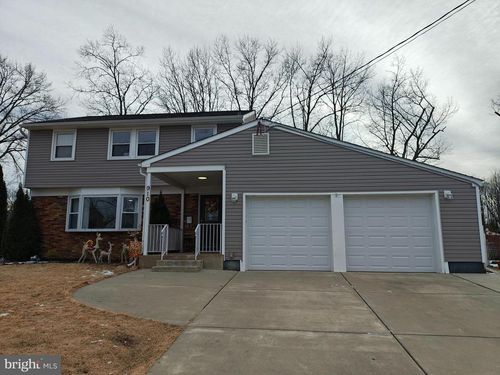 910 Howe Dr, BLACKWOOD, NJ, 08012-1346 | Card Image