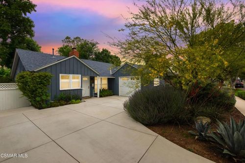7839 Texhoma Ave, Northridge, CA, 91325-4355 | Card Image