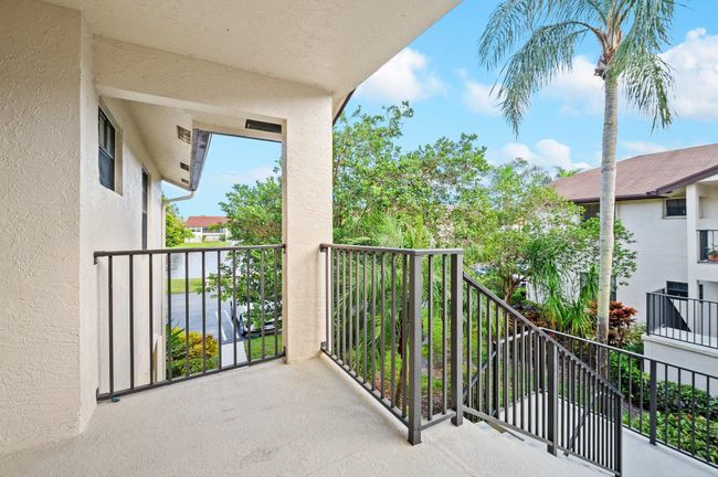 3258 Jog Park Dr, Condo with 2 bedrooms, 2 bathrooms and null parking in Greenacres FL | Image 39