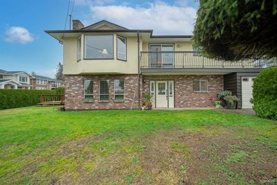 4598 Sardis St, House other with 5 bedrooms, 3 bathrooms and 4 parking in Burnaby BC | Image 1