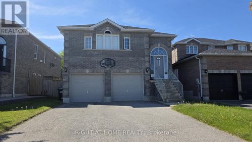 63 Jessica Dr, Barrie, ON, L4N5T3 | Card Image