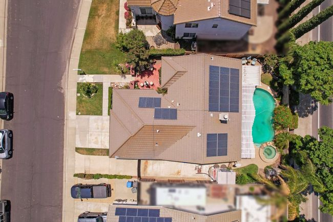 573 Fribourg Ln, House other with 3 bedrooms, 2 bathrooms and null parking in Manteca CA | Image 48