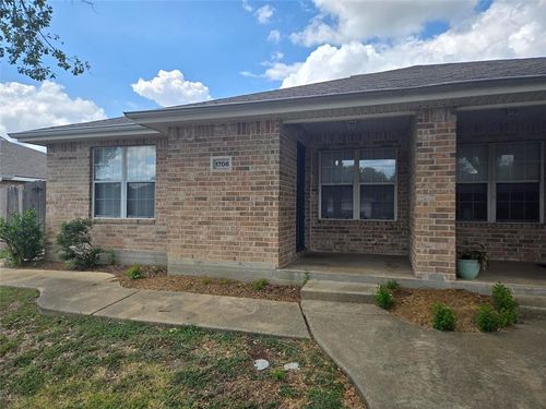 1706-1704 S Dexter Dr, College Station, TX, 77840-4275 | Card Image